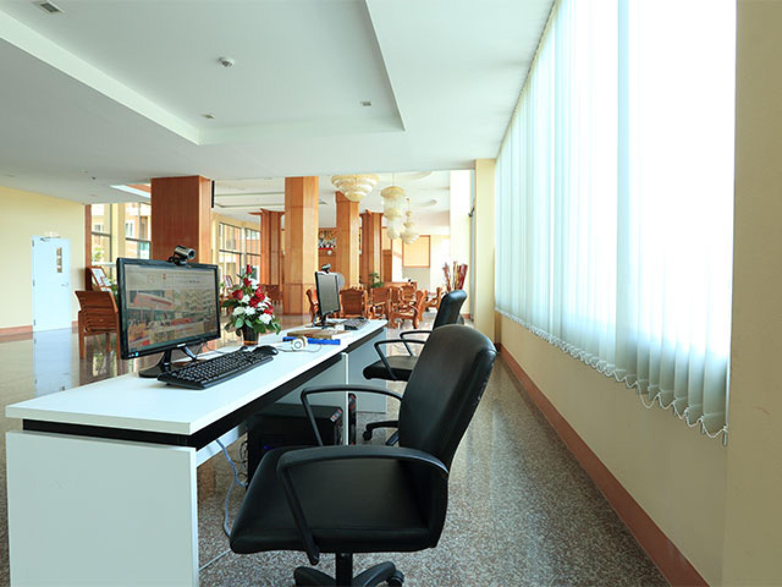 Bauman Residence Phuket Exterior foto